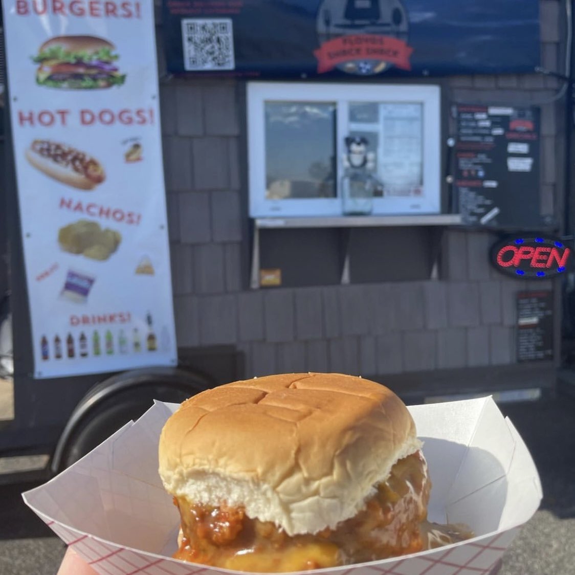 FSnackshack's tweet photo. 👀 Need plantbased food in East Tennessee? Find out when we are coming to you town!🌱
https://t.co/D5Ve8ayjhc

#vegantennessee #plantbased #easttennesseevegan #southernvegan #plantbasedoptions #vegancomfortfood #plantbasedcomfortfood #plantbasedtennessee #vegetarian #FoodTruck https://t.co/WwKYiY0pA9