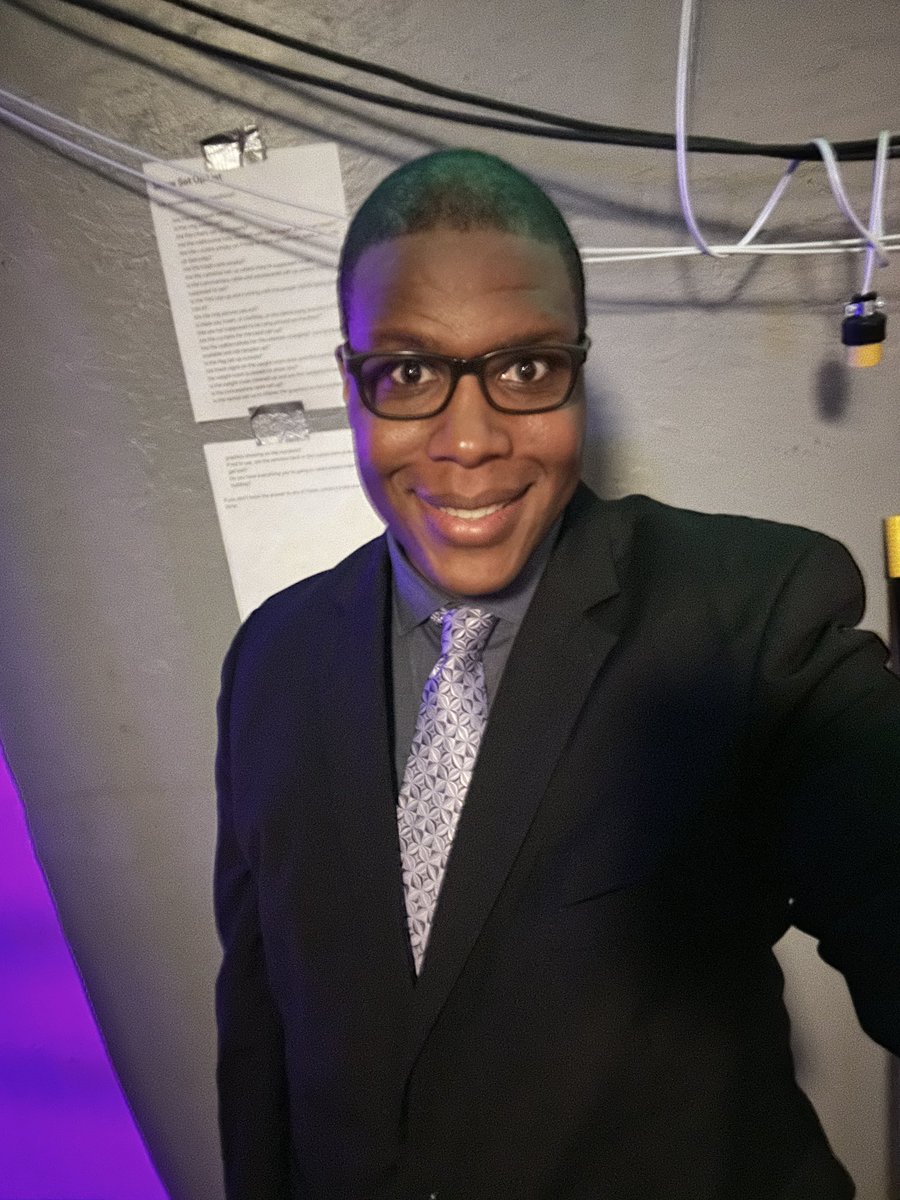 TheRealDTLew's tweet photo. Hey Siri, play “Chief Rocka” by Lords Of The Underground. #TheMFPW #MondterFactory #FactoryReboot #prowrestling #DerrickTLewis #ringannouncer @TheMFPW @4MonsterFactory @LewSieteMusic https://t.co/8G4NABT22Q