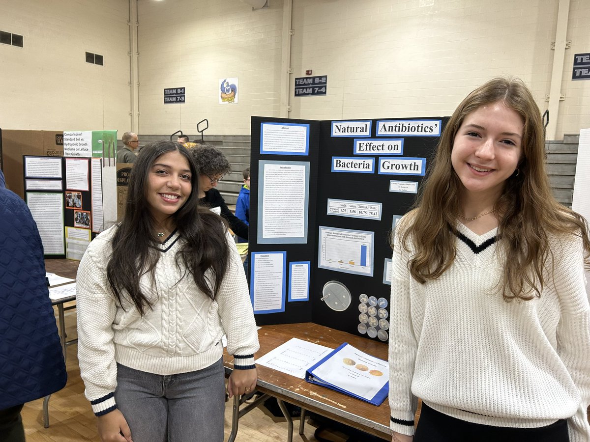 Check out these brilliant, talented #APBio students showing off their amazing projects! #SpartanSmart #proudteacher <a href="/FHSchools/">FHSD</a> <a href="/fhfeorg/">Forest Hills Foundation for Education</a>