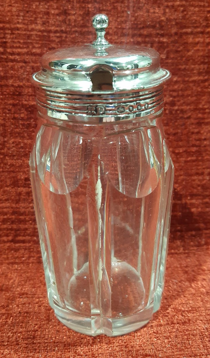 DiddySeaman's tweet photo. @baggottsilver hi I know it's a bit cheeky but you are the expert on silver after putting Charles Hanson right last week,  I need help to date my preserve jar I have can't make out the date letter I believe it's London. Thanks David https://t.co/aLtSu20Nyb