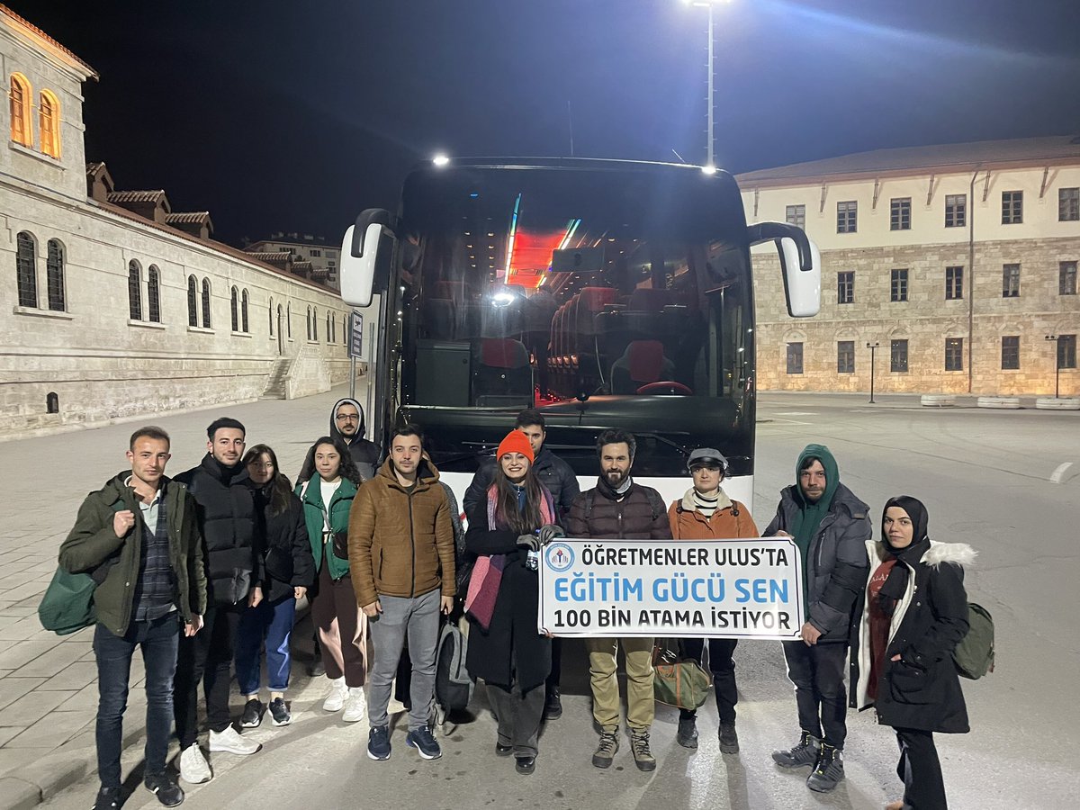 Sivas'tan Ulus'a yüz bin atama için çıktık yola. O yüz bin alınacak  #Ulusta100BinÖğretmen