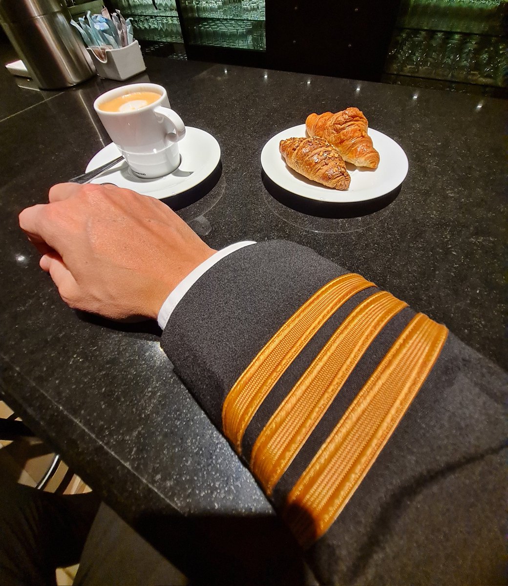 Sensato0527's tweet photo. Fuel para la larga noche #gohomeday https://t.co/WNR0db750D