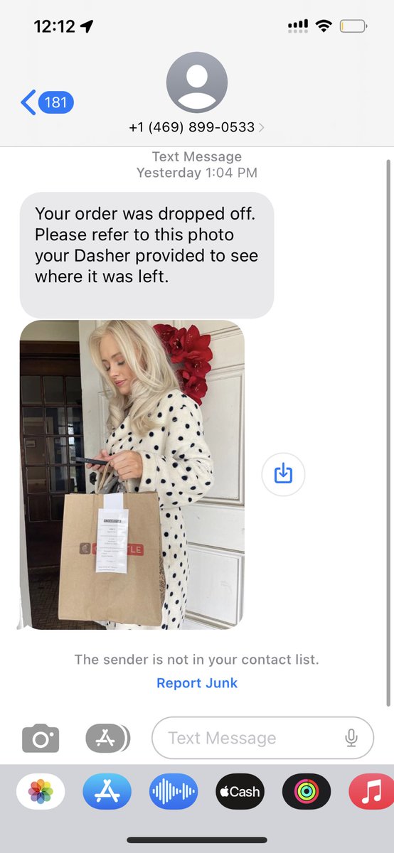 LinaEdwardss's tweet photo. Not my doordash drop off pic being .:::.. https://t.co/CaLYAYKt1t