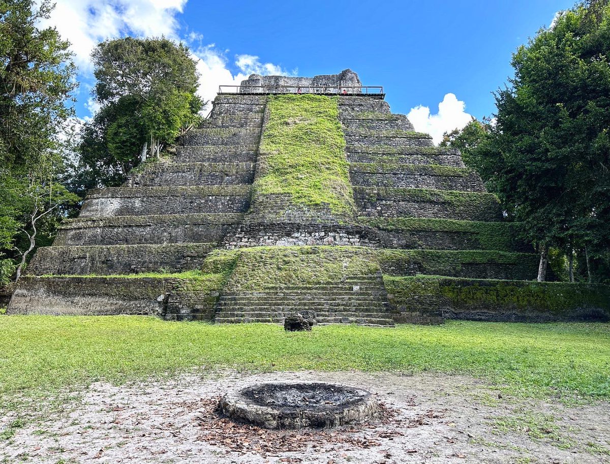 RoadUnraveled's tweet image. You might not have heard about Yaxhá, but it’s one of the most significant archaeological sites in Guatemala. We had a great time visiting this morning! 🇬🇹 

#travel #whereiexplore @lindbladexp