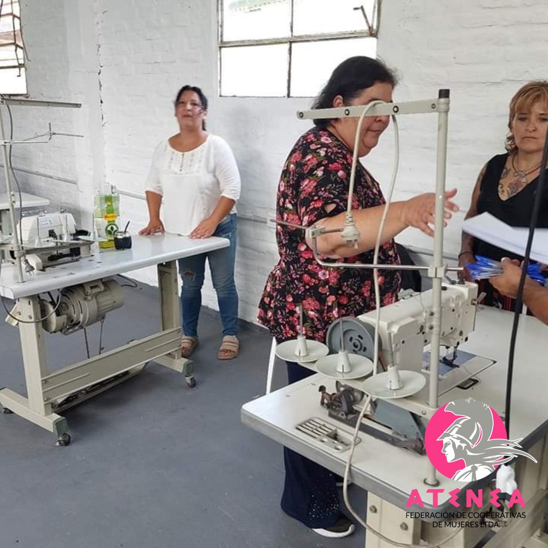 FedeAtenea's tweet photo. 🫶Muchas gracias por la invitación y por tenernos en cuenta en estas iniciativas de mujeres empoderadas, que se suman a la lucha por la igualdad, la inclusión y el trabajo genuino.

#CooperativasDeMujeres #Atenea #ParidadEss #Paridad #JusticiaFeminista #PerspectivaDeGenero https://t.co/hFyc7HudR5
