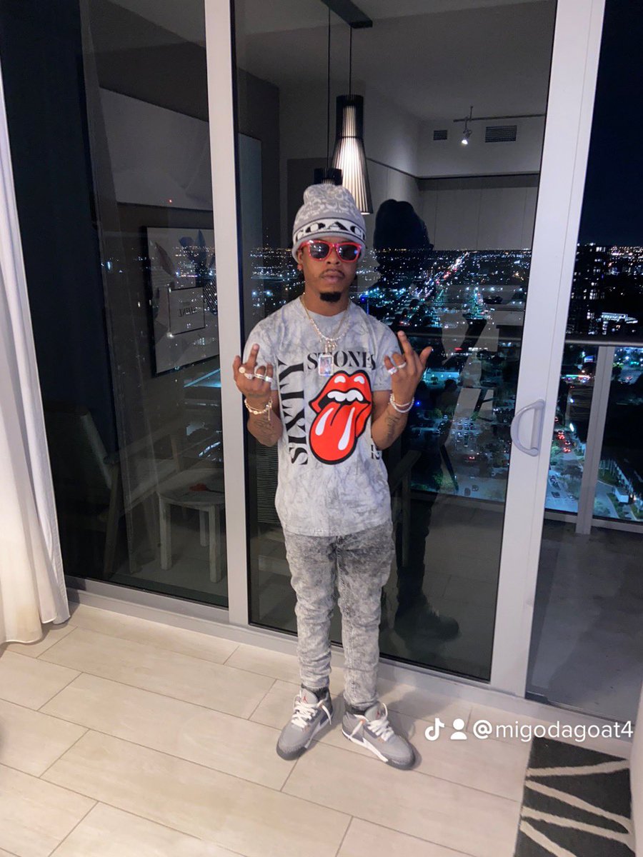 MIGOTHAONE's tweet photo. I been to myself, I been in the wind💨 https://t.co/TevLh39Bbr