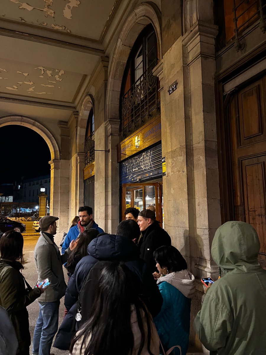 Cal_Kilpatrick's tweet photo. @paulgibbins you have a queue! https://t.co/wvT2kmHpav