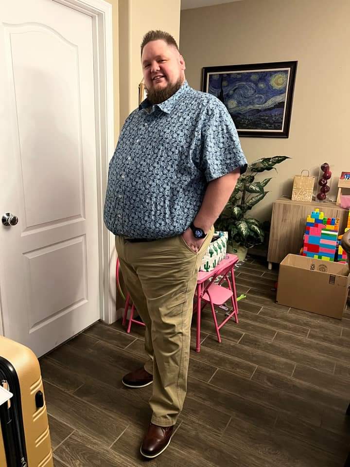 Redn3ck_Ma's tweet photo. After 2 years of working fully remote and wearing whatever, it's amazing how dressing up a little can make you feel. https://t.co/HtbOJ8TlSz