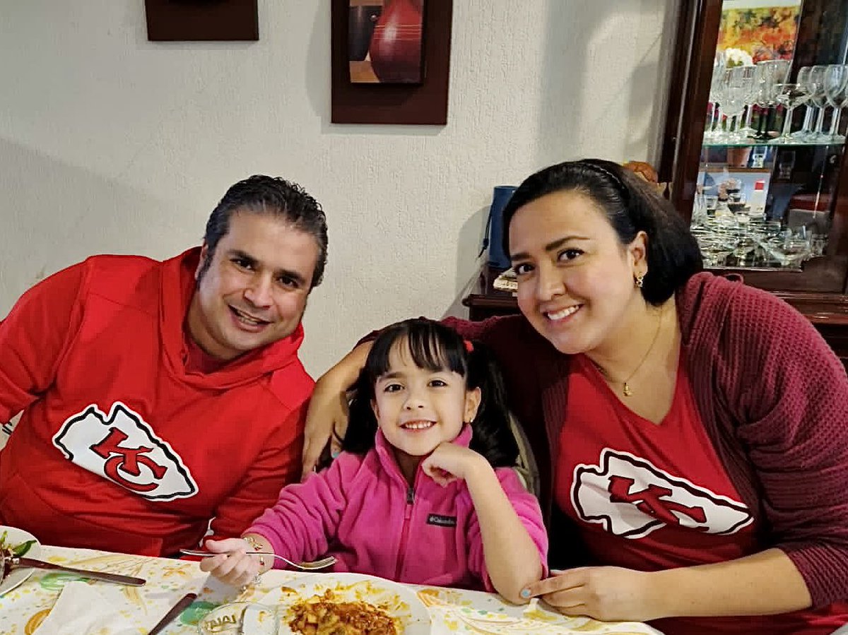 jjmanuell's tweet photo. #NFLPlayoffsEnTUDN @MiCanal5  @TUDNMEX https://t.co/QkpmWGD8Pj