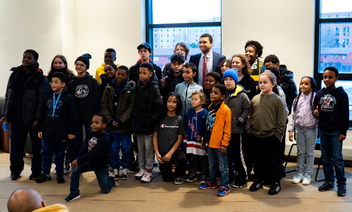 BC_MHockey's tweet photo. Our team and @MWarren1077 are super excited to have @HockeyinHarlem on campus today to cheer us on! 

#ForBoston🦅 https://t.co/kwfQxmKwGo