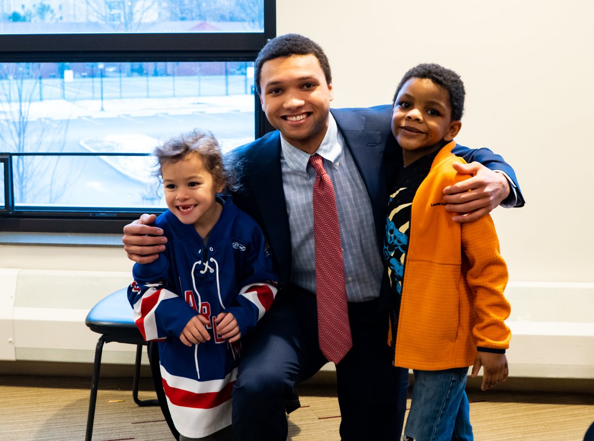 BC_MHockey's tweet photo. Our team and @MWarren1077 are super excited to have @HockeyinHarlem on campus today to cheer us on! 

#ForBoston🦅 https://t.co/kwfQxmKwGo