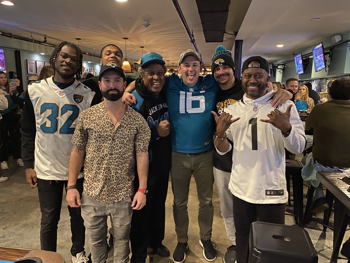 BCBDC's tweet photo. Here we are!!! The Baker’s dirty half dozen. We been holding it down for the Black and Teal in DC Since 20111.  Office ridicule losing seasons, etc… “Started from the bottom now we here!” #DTWD #DDUUVVAALL https://t.co/xBaody29eB