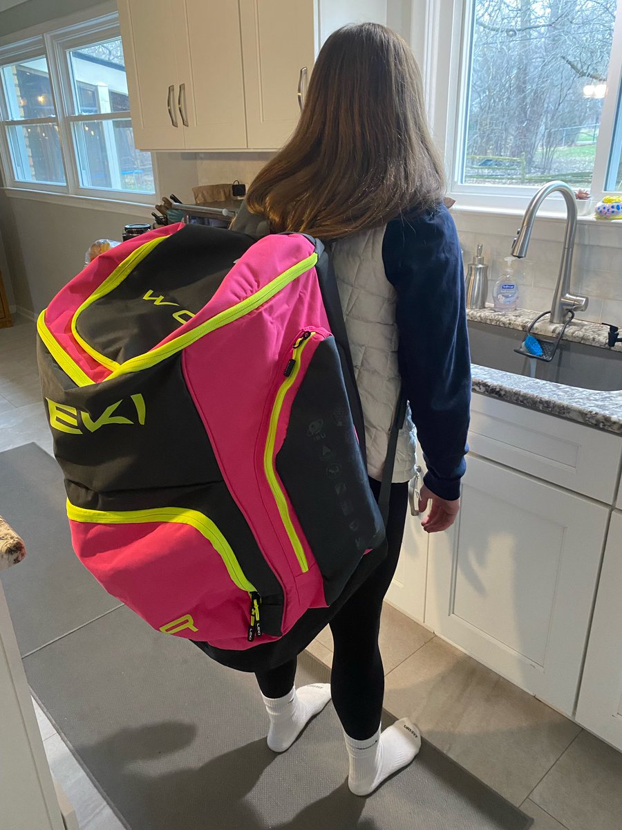 ChipFSU's tweet image. I think she’s gonna need a bigger bag?
#leki