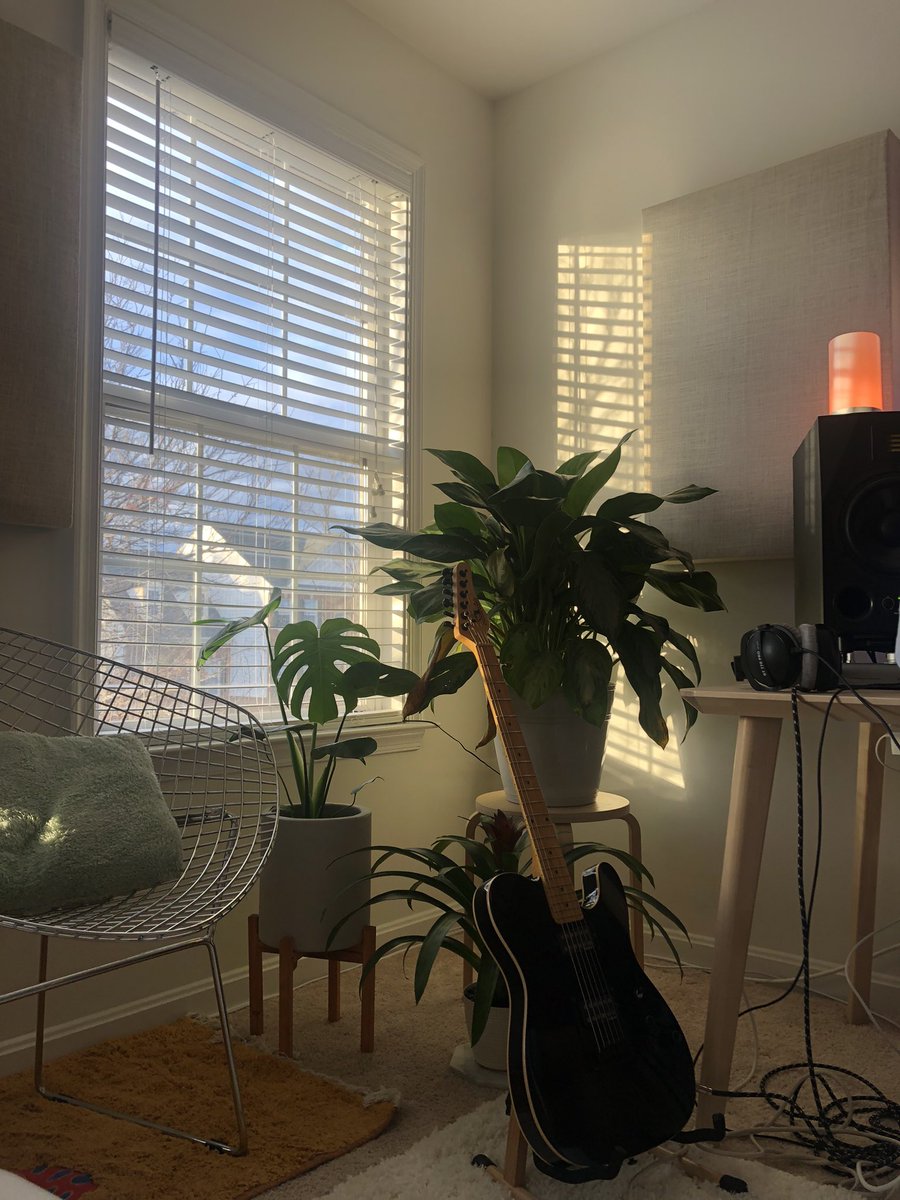 C.ARLING tweet media