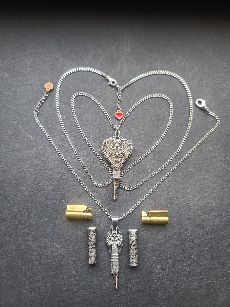 LockedinL's tweet photo. This is the third order this week for the Combination of The Real Chastity Key Necklace and Real Chastity Key Anklet, Keyed the same. Perfect Valentine's Day present for the Lady who wants to show off her Chastity Key. 
Valentine' Day Sale on Now
https://t.co/QLhs35fXMB https://t.co/ZbnVCYjZRK