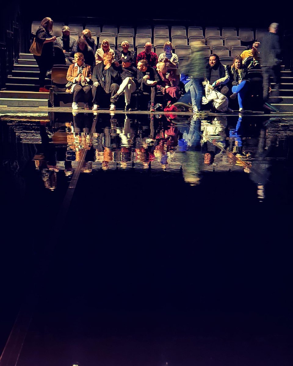 hayfitz's tweet photo. Wow what a stunning performance from @melaniecmusic in “how did we get here? @sadlers_wells tonight. So so proud of you Melanie your talent, flexibility, determination and commitment was incredible to see. Looking forward to seeing you again in this show. #mccrew #teamsporty https://t.co/Z7ltuechlm