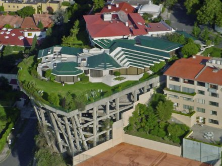 Carlos Slim aprobó la maqueta y le vendieron, literalmente, la maqueta.
#CenterForAnts #VidaExtraterrestre #Slime