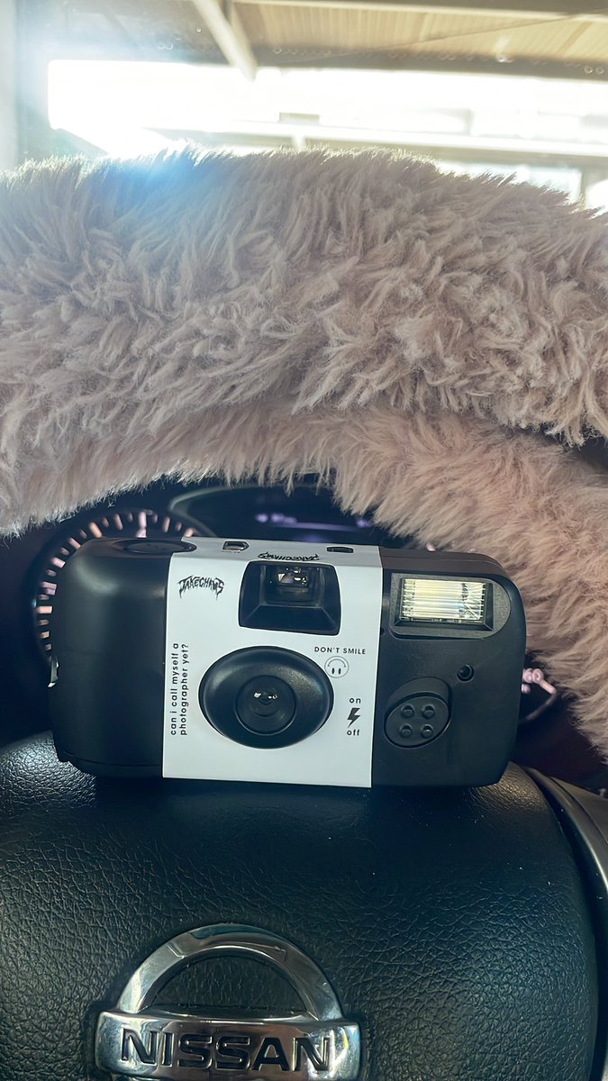throamie's tweet photo. Ahhhhh look what came in today 💙 @JakeChams  can’t wait to start using it https://t.co/NXdLn5lhqj