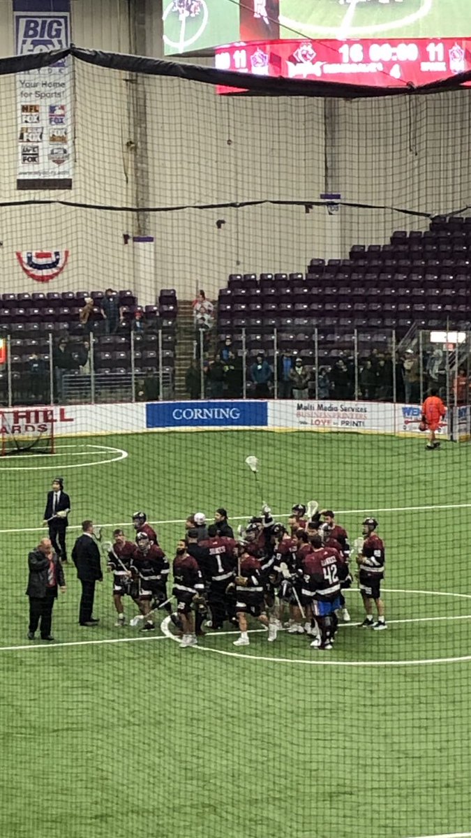 Excited to see ⁦<a href="/PBLARenegades/">Elmira Renegades</a>⁩ rock the house tonight! Let’s gooo ⁦<a href="/CoachHobart/">Brian Hobart</a>⁩ ❤️🥍