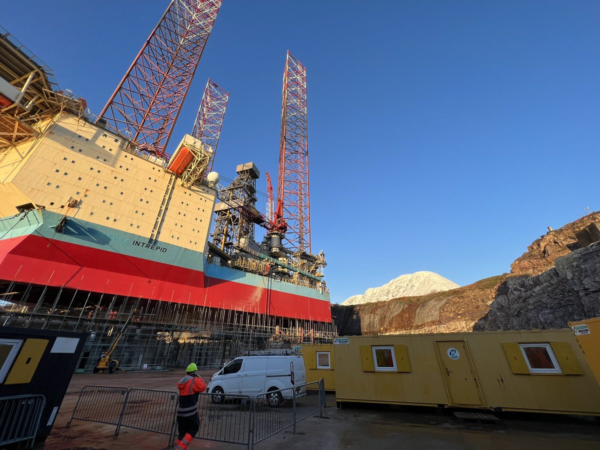 Watching from noble intrepid jack up rig in kishorn #myskyplayoffs