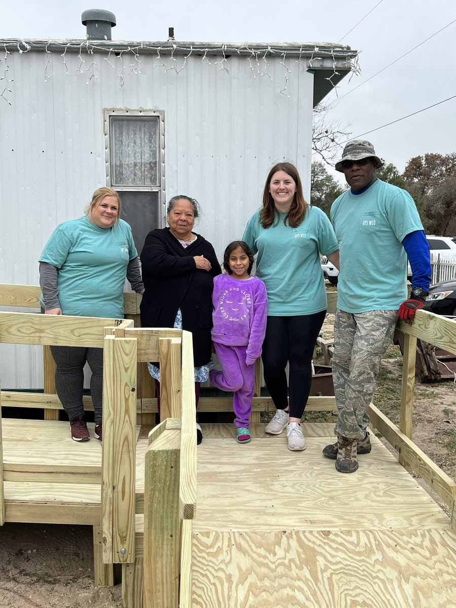 carr_deannaups's tweet photo. Another successful ramp built with @TexasRamps today and UPS WIO in San Antonio TX!📦🔨 #WIO #TexasRampProject #UPS  @Maritz_91 @DrBrandit @L_Crawford_ @xsiomara1 @CarolBTome @RedRiverWomen https://t.co/FV3RV48OZY
