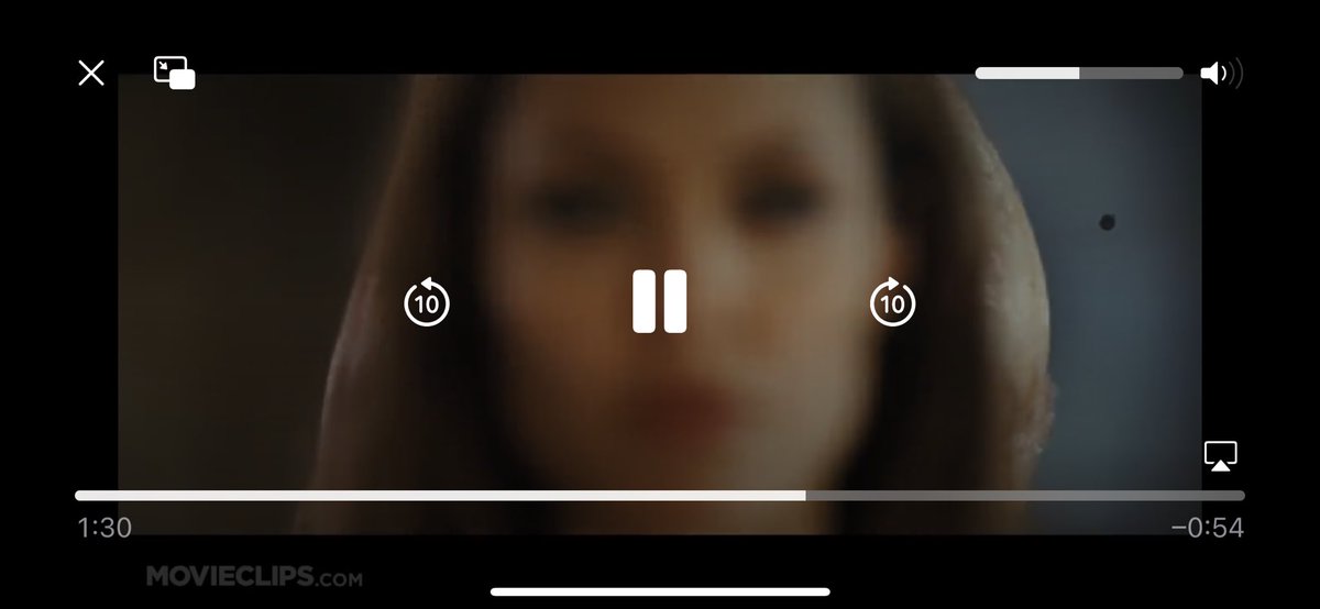 StoutDevon's tweet image. What I see when @PatrickMahomes throws a sidearm pass.