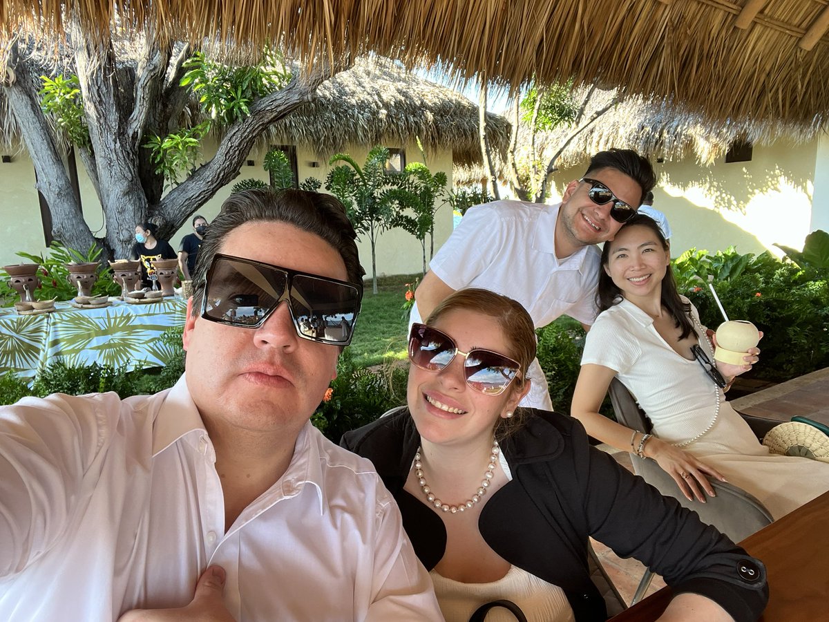 charliedelvalle's tweet photo. White Party de Yannik Suro y Regina Lacayo #Isletas 🏝️ #Nicaragua 🇳🇮 https://t.co/BYHk0se3dD