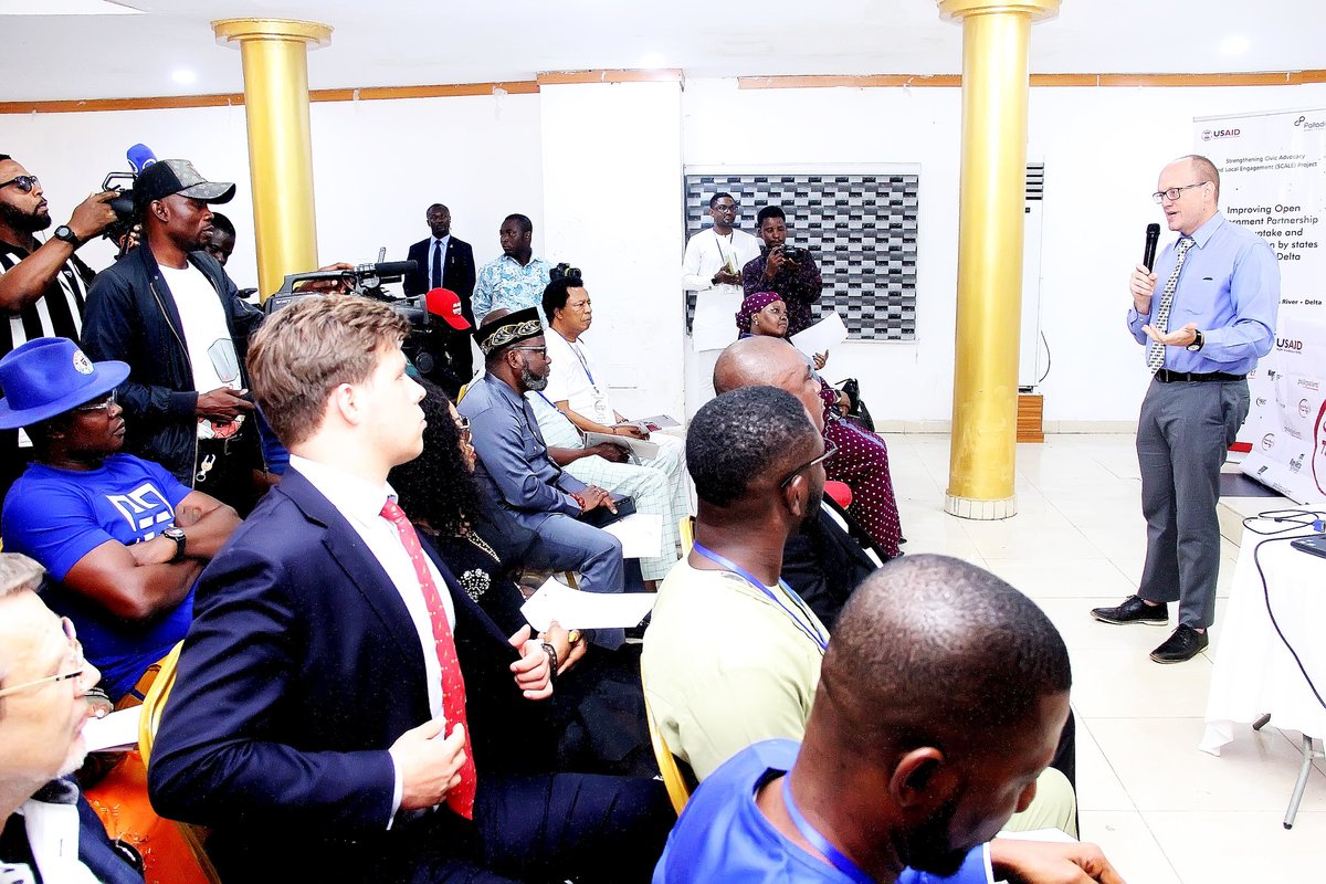 PolicyAlert's tweet photo. During the first in our #OpenGovTownHall series in Asaba, reps of market women, okada riders, students, youth, media, community leaders, and CSOs witnessed as candidates signed the #OpenGovernmentManifesto #OGP @OpenNigerDelta @LITEAfrica @ogpnigeria #OpenNigerDelta @NigeriaScale https://t.co/ombNnHPD4z