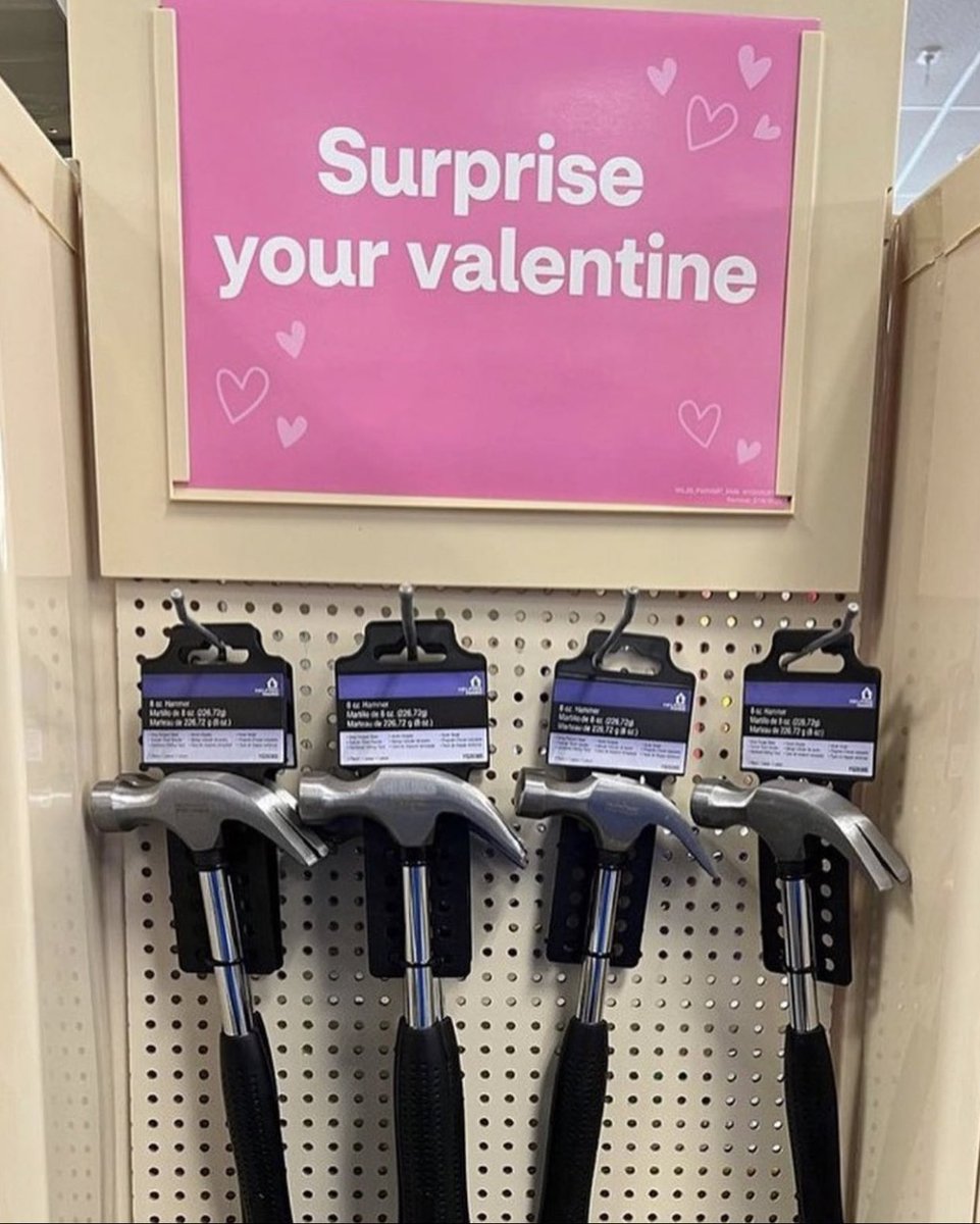 whotfisjovana's tweet image. 