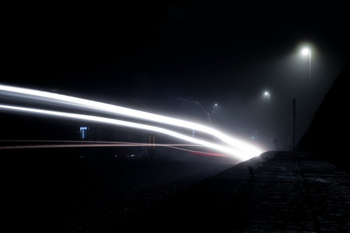 Wo1f28J's tweet photo. Foggy Nights and Long shots https://t.co/v4WkLAx21s
