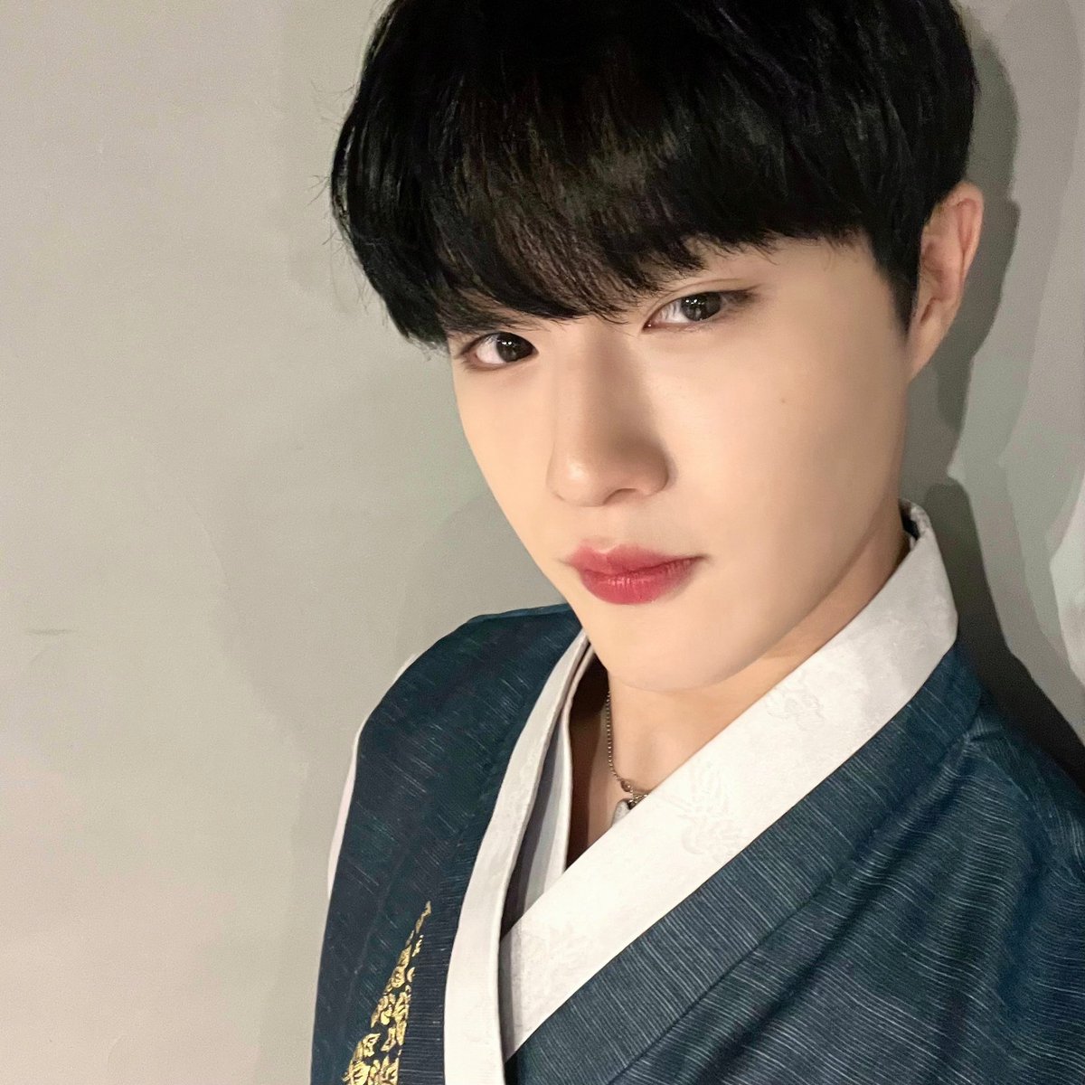 설이니까 한복 현석