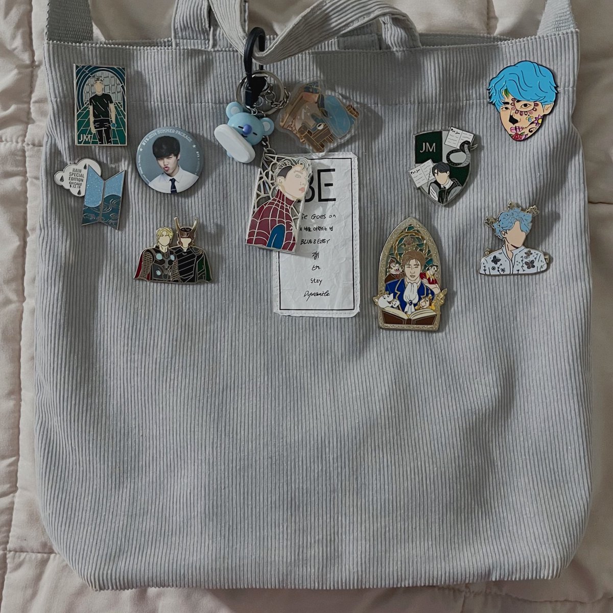 FlLTERJlMIN's tweet photo. tote bag checkkk https://t.co/sFJVho4GAj