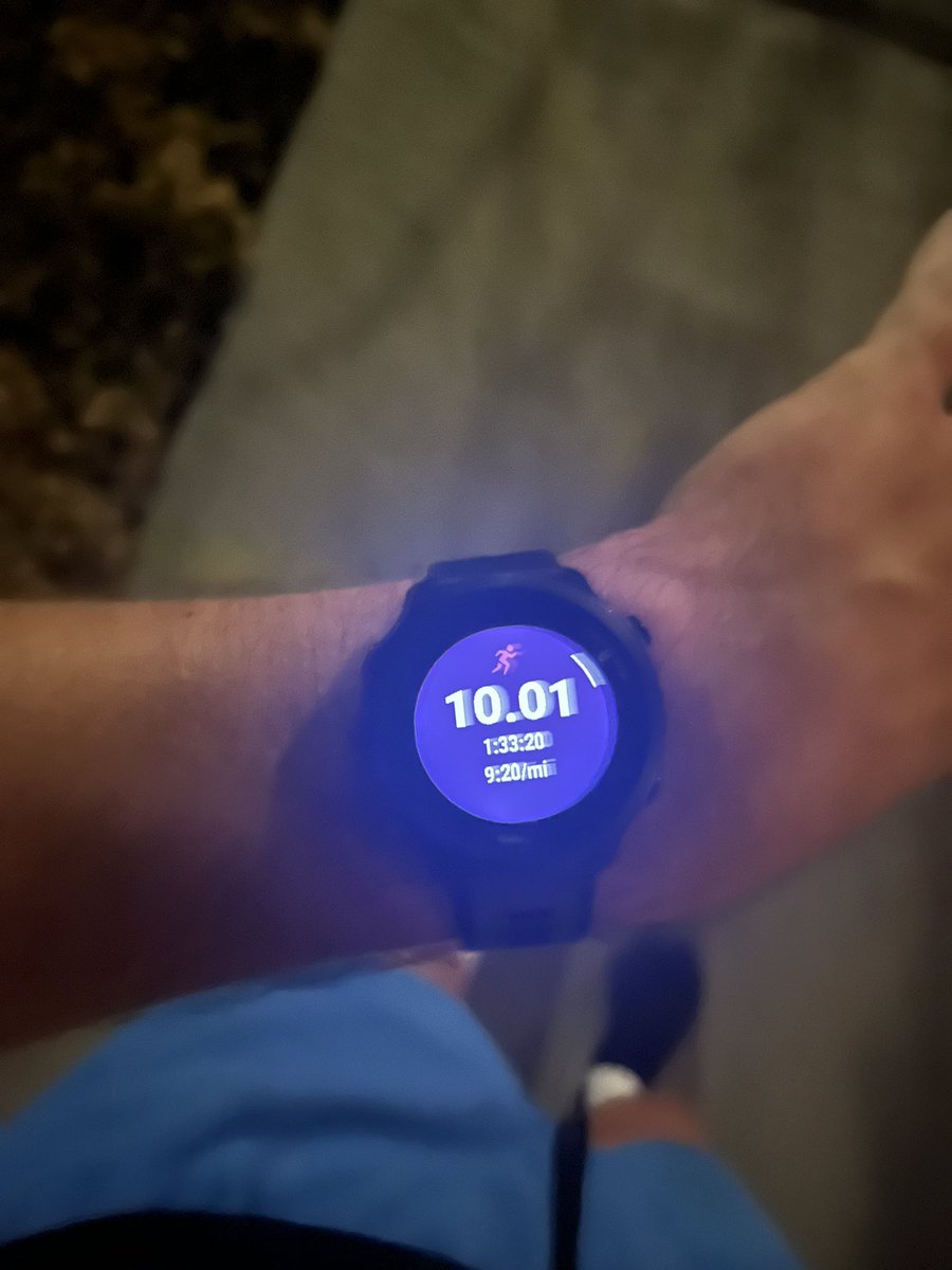 logan_sackley's tweet photo. A week where you got to throw your hands up😂. Between me being sick and little kids it was a battle to run at all. Glad I snuck 10 in tonight. Felt rusty all around but that’s the process #Go26 #running #marathon https://t.co/aaEeuhAm3R