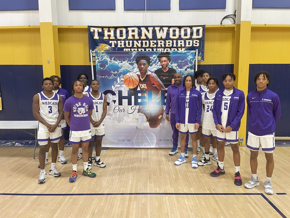 ThorntonBBall's tweet photo. Thornton Wildcats improves to 9-8 with 53-45 win over TF South.

Sr. Tiyuan McDaniel 20 points 
Sr. Wadell Bell 17 points

Next game: Tomorrow(1/22) vs Manley at Whitney Young HS

@disabato @ILLHoopsScoops @michaelsobrien @NestoHoops @Millar_S @ill_hoop_scores 

#TTHS https://t.co/QiLtIg6mW9