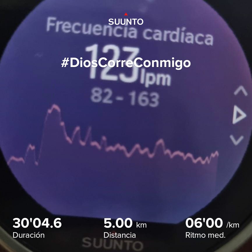 Estirando...🌉🙃🚰
Coach: @timijaguar 
💭🫀🏃🏽👊
#DiosCorreConmigo
#YoElegíCorrer
#VaPorTiHastaElCielo
#YoElegíAtacar
#ZurichMaratoBCN