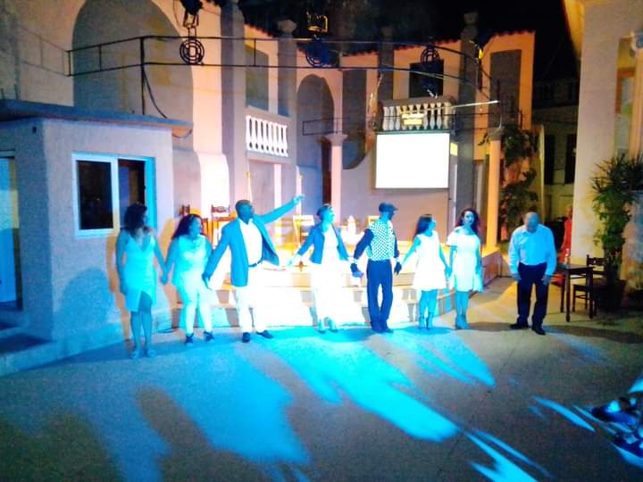 Celebración por el Día del Teatro Cubano, desde la filial avileña de la UNEAC de Ciego de Ávila.
#CubaEsCultura 
#ElArteNoPara 
#diadelteatrocubano