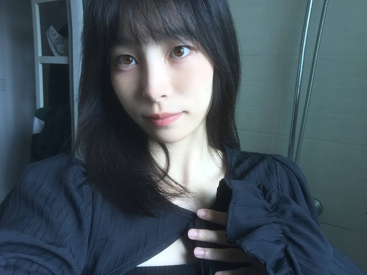 Linyiniy's tweet photo. 普普通通高中生
喜歡有禮貌的人
#高中生 #學生 https://t.co/IO0tFyPEy6