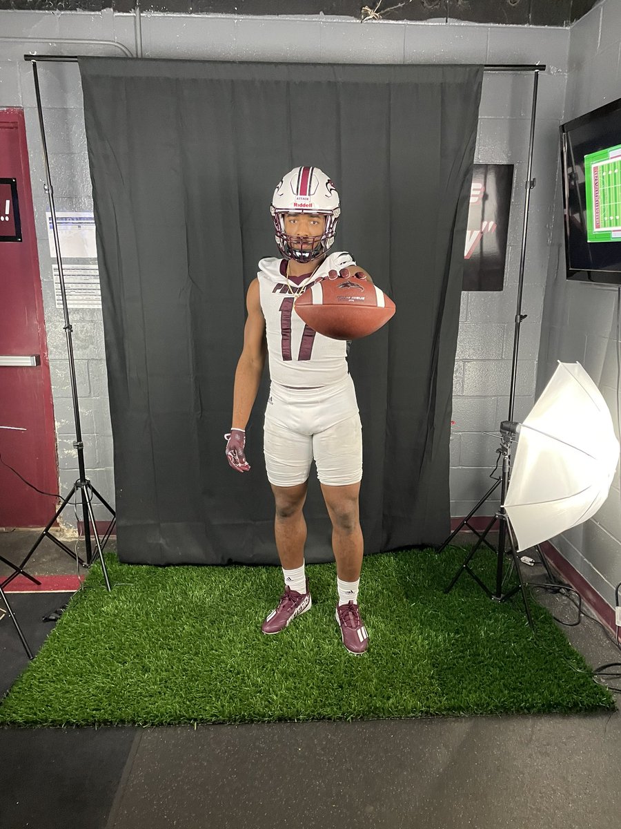 Juan “JB2K” Bullard (@bullard_juan) on Twitter photo Had a great official visit at Cumberland University thank you for having me <a href="/CoachHigginson/">Brad Higginson</a> <a href="/TimMathisCU/">Tim Mathis</a> Had a great official visit at Cumberland University thank you for having me <a href="/CoachHigginson/">Brad Higginson</a> <a href="/TimMathisCU/">Tim Mathis</a>