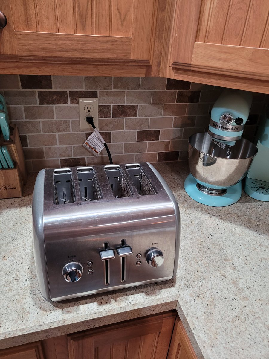 Million dollar idea, a toaster that adjusts the set time to wherever you canceled it.