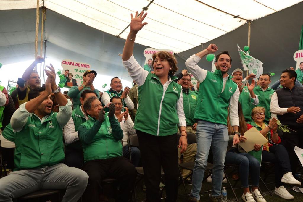 Hoy estuve presente en un evento de apoyo a la maestra <a href="/delfinagomeza/">Delfina Gómez A.</a> organizado por el #PartidoVerde en #Almoloya. 
Recibimos muchas muestras de apoyo de militantes y simpatizantes de ese partido que se han unido a #morena buscando lo mejor para el #EstadoDeMéxico.