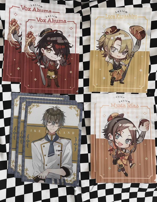 行きました!コラボメニュー美味しかった〜 ファイルも皆可愛い!シュウだけ来なかったですが… 