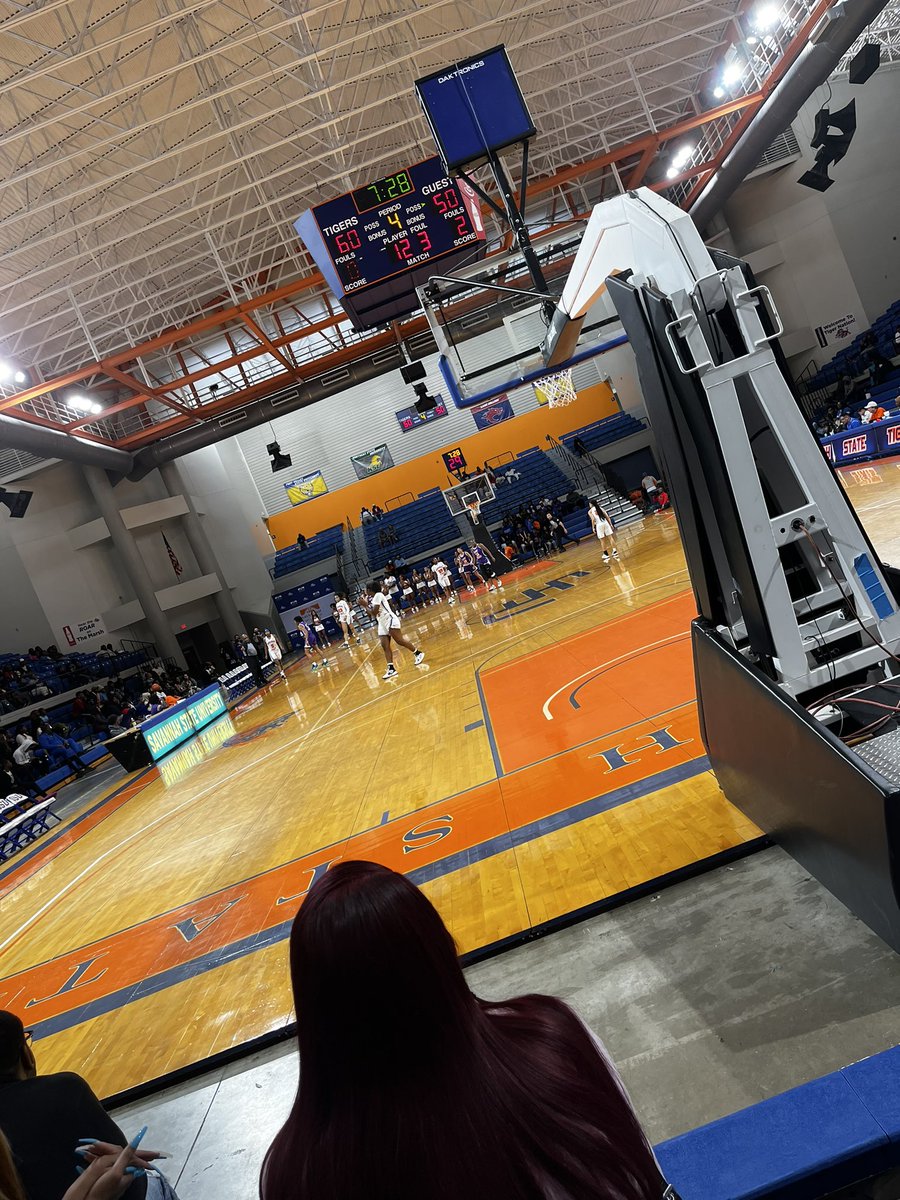 Had a great time on my official visit today! I was able to learn a lot about the program and the university! <a href="/SavStateTigers/">Savannah State University Athletics</a> <a href="/aekelton/">Coach Kelton</a> <a href="/CoachTrist/">Coach Nick Trist</a> <a href="/TheCoachSchultz/">Chris Schultz</a>