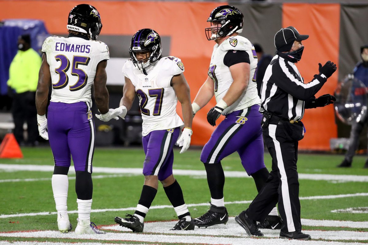 RealmRavens's tweet photo. Thinking about how nasty this duo will be next season 🌪️ https://t.co/aoSwVZbYmP