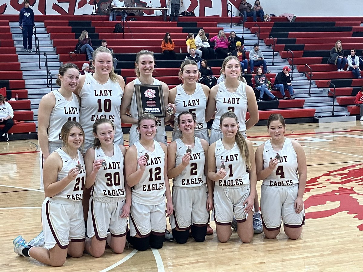 CONGRATS to Silver Lake and 2023 LP’s <a href="/MariahFarmer123/">Mariah Farmer</a> &amp; <a href="/TRoss2023/">Taylor Ross</a> for winning the Burlington Invitational! #TheLPSisterhood🔴🔵