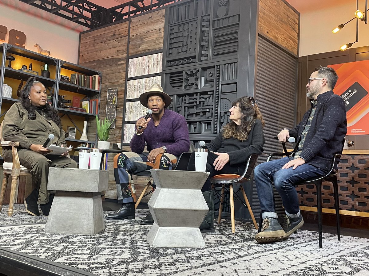 FoodandCountry_'s tweet photo. What kept you focused during the pandemic? Listen to innovators @ruthreichl #jonathanmajors and #adriantomine moderated by #TriciaHersey discuss these issues at @sundancefest #foodandcountry https://t.co/QkpuJp81Rx