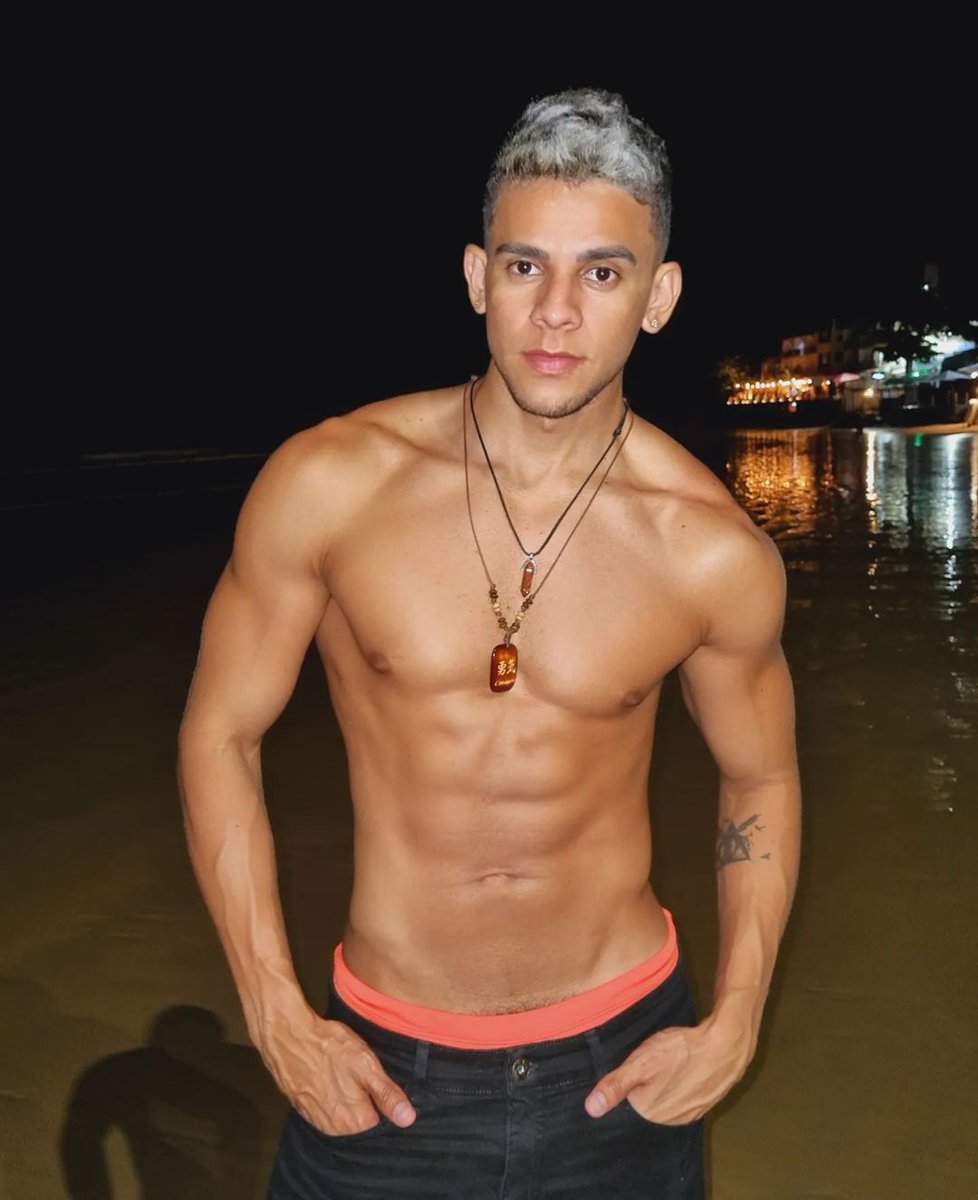 ClubPapi's tweet photo. SABADO PAPI SEXINESS! π§π·β€οΈπ§π·
#papioftheday @jhefrey_moraes
https://t.co/mi5LBN3BOR ππππ
#papi #clubpapi #brasileiro #rio #gorgeous #delicia #papiboy #instaguy #instagay #instapapi https://t.co/pnXBkGWY4Y