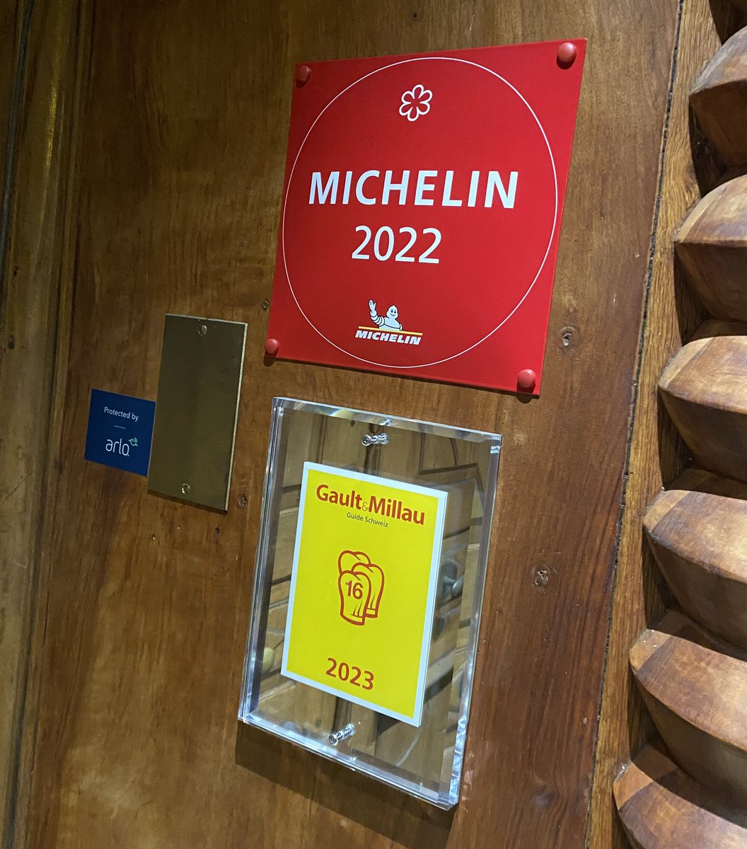 JenniferHopp_'s tweet photo. Eine „sternewürdige“ Geburtstagsüberraschung ♥️ ⭐️ 🎁 #guidemichelin #sterneküche #liebegehtdurchdenmagen https://t.co/jK3IORun4u