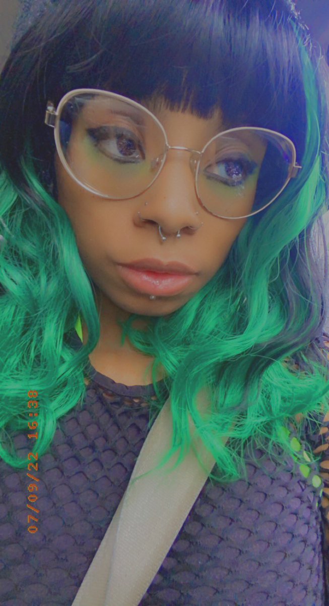 planetzorfex's tweet photo. A few from 2022 💚👽 https://t.co/44i46vdO38