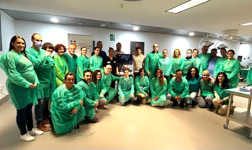 clinicamariade1's tweet photo. CURSO DE INTERVENCIONISMO
Realizado en la Unidad de Cirugía Experimental, Edificio Centro de Investigación,del Hospital Nacional de Parapléjicos de Toledo,organizado por el COPCLM.Gracias a @fjdconesa @SanJoseClinica
#mariadelmarruiz #ecografía #canon #podiatech #herbitas #tenex https://t.co/Rn6O1kDdmy