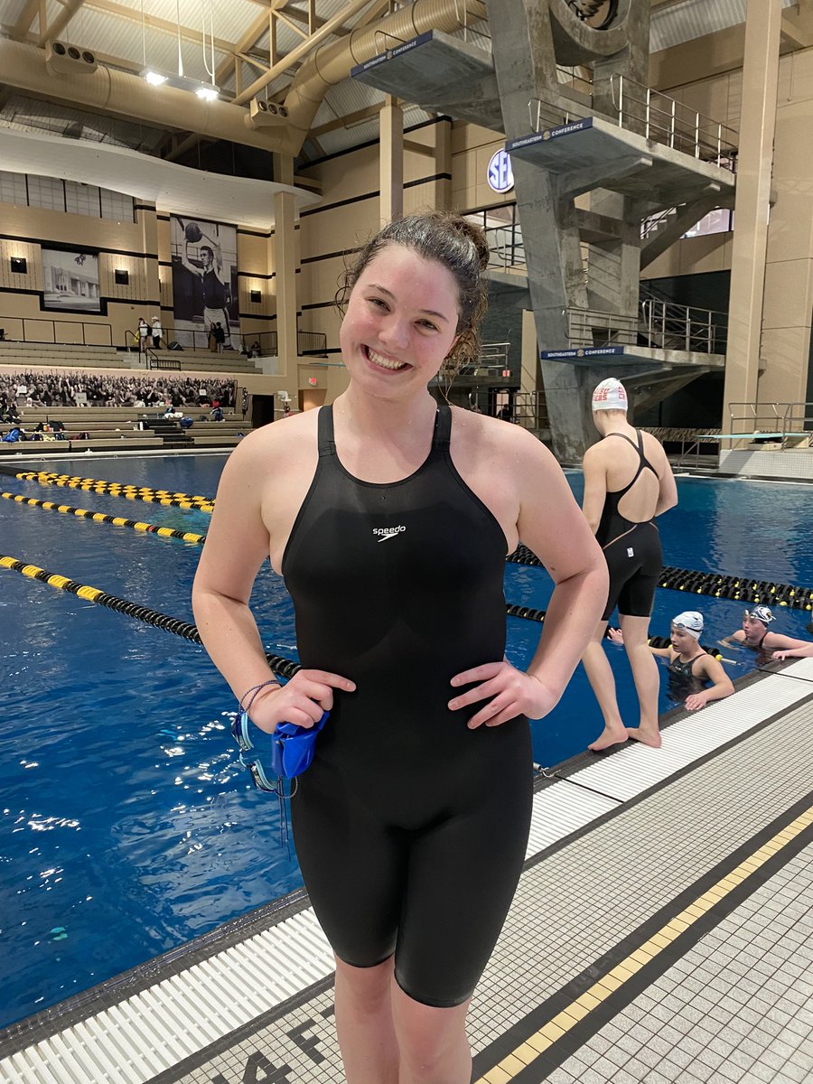 BSSswimanddive's tweet photo. Congrats to Kara Good for her 16th place finish in the 100 breaststroke at the COMO Invite. https://t.co/xgoFbNoZ9b